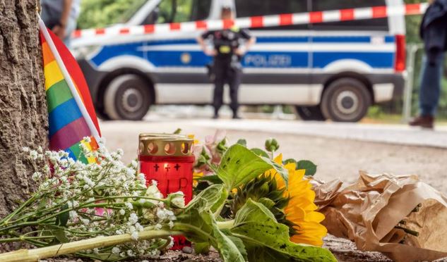 Sulmi i përgjakshëm në Paradën e Krenarisë në Berlin/ Komisioneri për Viktimat ofron mbështetje për të prekurit, kryebashkiaku: Akt ndaj të gjithëve ne