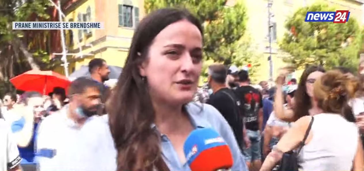 “Parlamenti është i shqiptarëve, jo pronë private”, aktivistja Sidorela Vatnikaj: Populli në rrugë për 58 ditë, Rama s’e ka kontratën që mendon