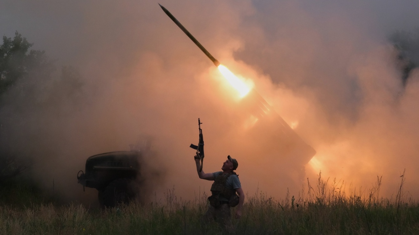 Bombardime vdekjeprurëse ruse në Ukrainë, tre të vrarë dhe gjashtë të plagosur në Dnipropetrovsk