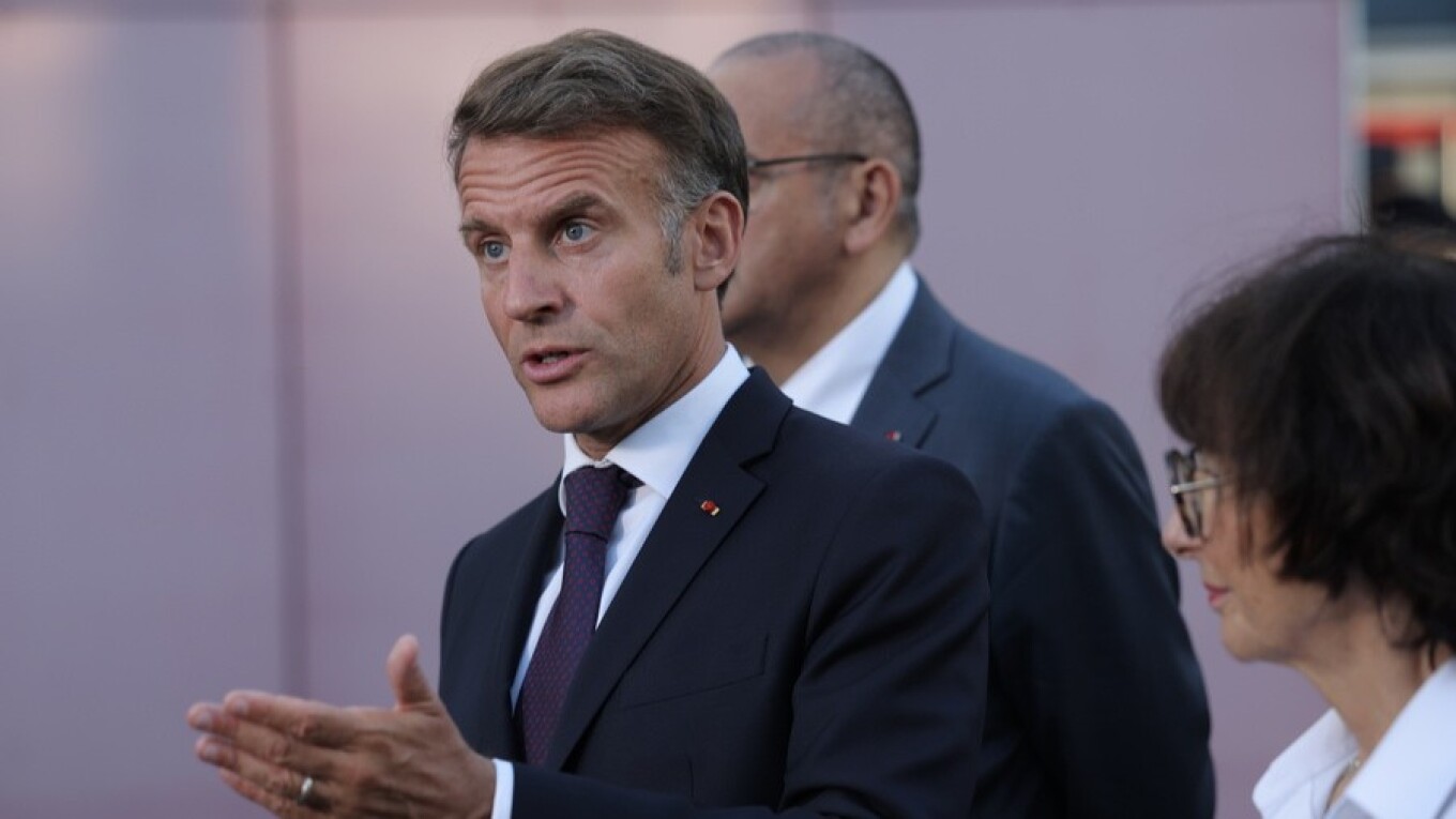 Zjarret masive në Francë, Macron: Duhet të krijojmë një pyll të ri, të përshtatur me ndryshimet klimatike