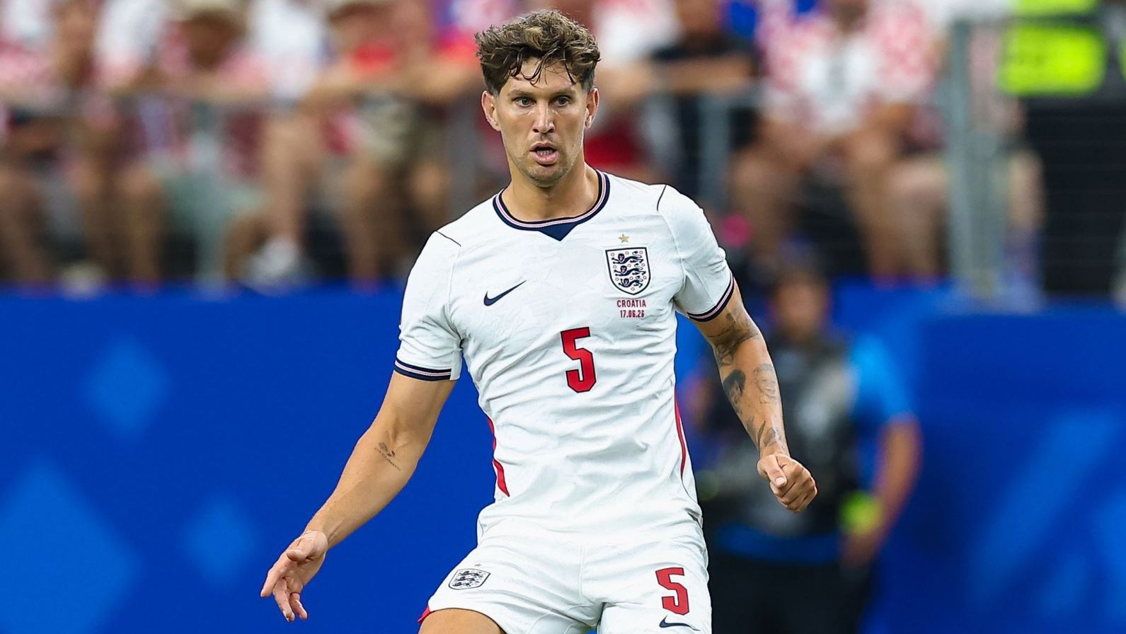 Inter mbyll marrëveshjen me John Stones, ish mbrojtësi i Manchester City-t do të firmosë për 2 sezone me zikaltrit
