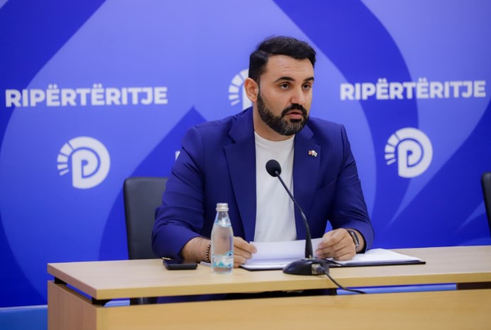 “Mega-afera e kazinosë së prestanomes së Olsi Ramës”/ Këlliçi: Për të përfituar licencën, një tokë e blerë me 320.000 euro u rivlerësua 26.000.000 euro
