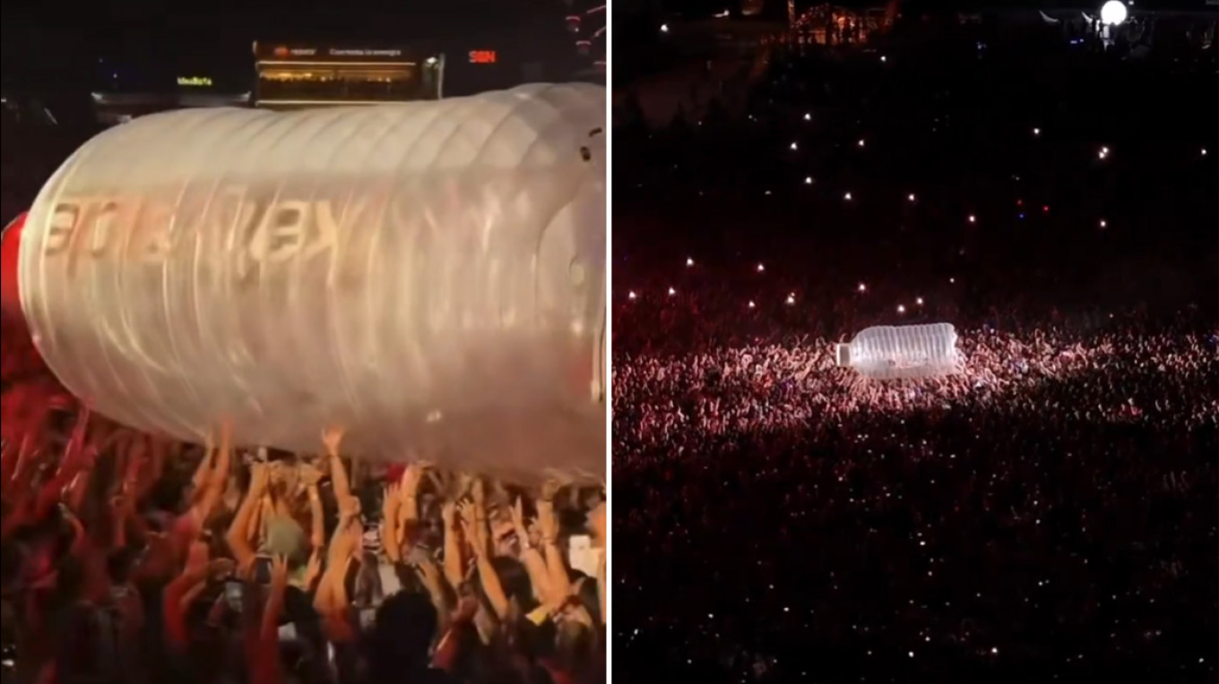 Moment i pazakontë në koncertin e Katy Perry, mbetet e bllokuar në një shishe gjigante plastike