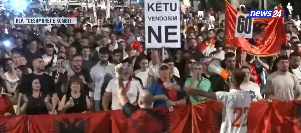Mbyllet dita e 60-të e rezistencës kundër qeverisë, protestuesit: Nesër edhe më shumë!