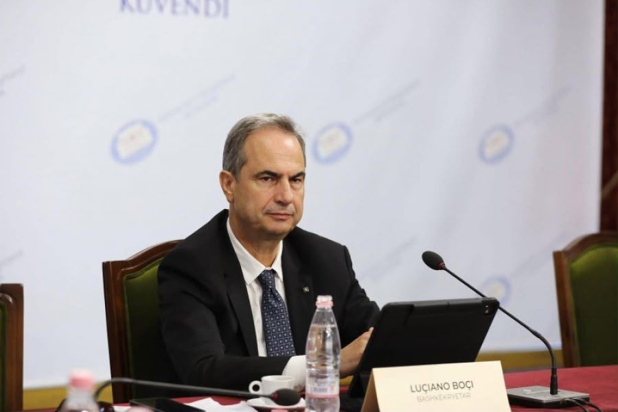 “Thikë pas shpine ndaj shqiptarëve”, Boçi kundër propozimit të PS për hartën e re territoriale: S’synon shërbimet, por matematikën elektorale