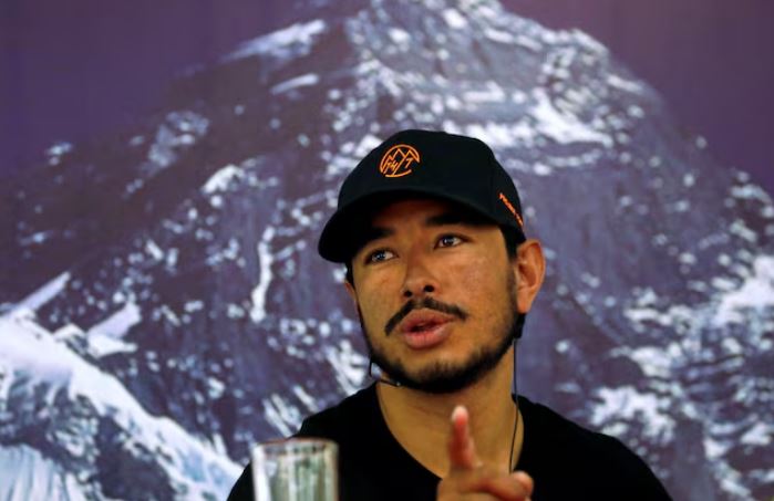 Tragjedia në Broad Peak, gjenden trupat e katër alpinistëve që u “përpinë” nga ortekut. Vijojnë kërkimet për gjashtë të zhdukurit e tjerë