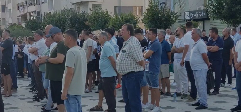 Kërkon shkrirjen e tyre, banorët e Dimalit kundër Ramës, ngrihen në protestë. Peticion për rrëzimin e “Territoriales”