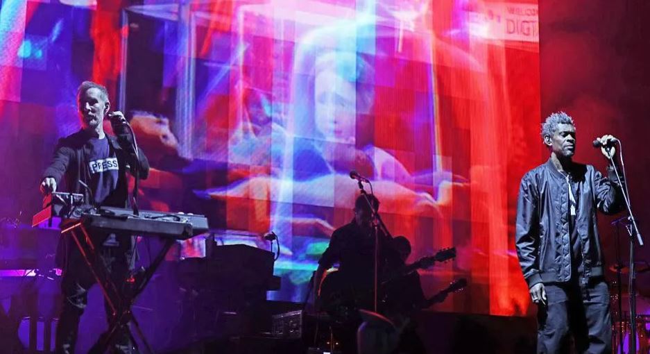U ndaluan nga autoritetet e Singaporit për thirrjet pro-Palestinës/ Massive Attack: Të befasuar dhe të zhgënjyer