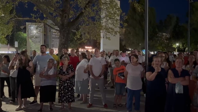 Cërriku në protestë kundër “Territoriales”: Banorët kundërshtojnë bashkimin me Elbasanin, kërkojnë ruajtjen e bashkisë