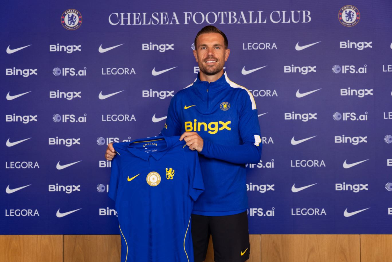 Chelsea “pa frena” në merkato, ish mesfushori i Liverpool vihet nën urdhrat e Xabi Alonso-s