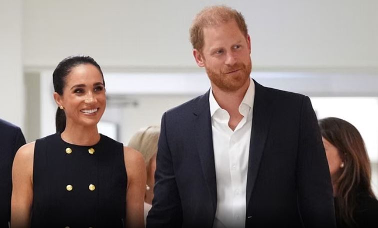 Harry dhe Meghan rikthehen në Britaninë e Madhe me fëmijët, Archie dhe Lilibet nisin shkollën në shtator