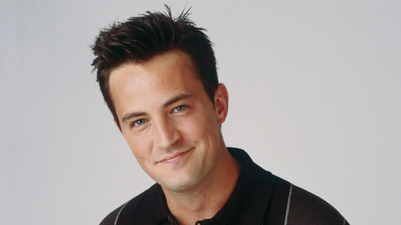 Matthew Perry rikthehet në ekran, këtë herë përmes një dokumentari/ Netflix zbulon historinë e aktorit të “Friends”