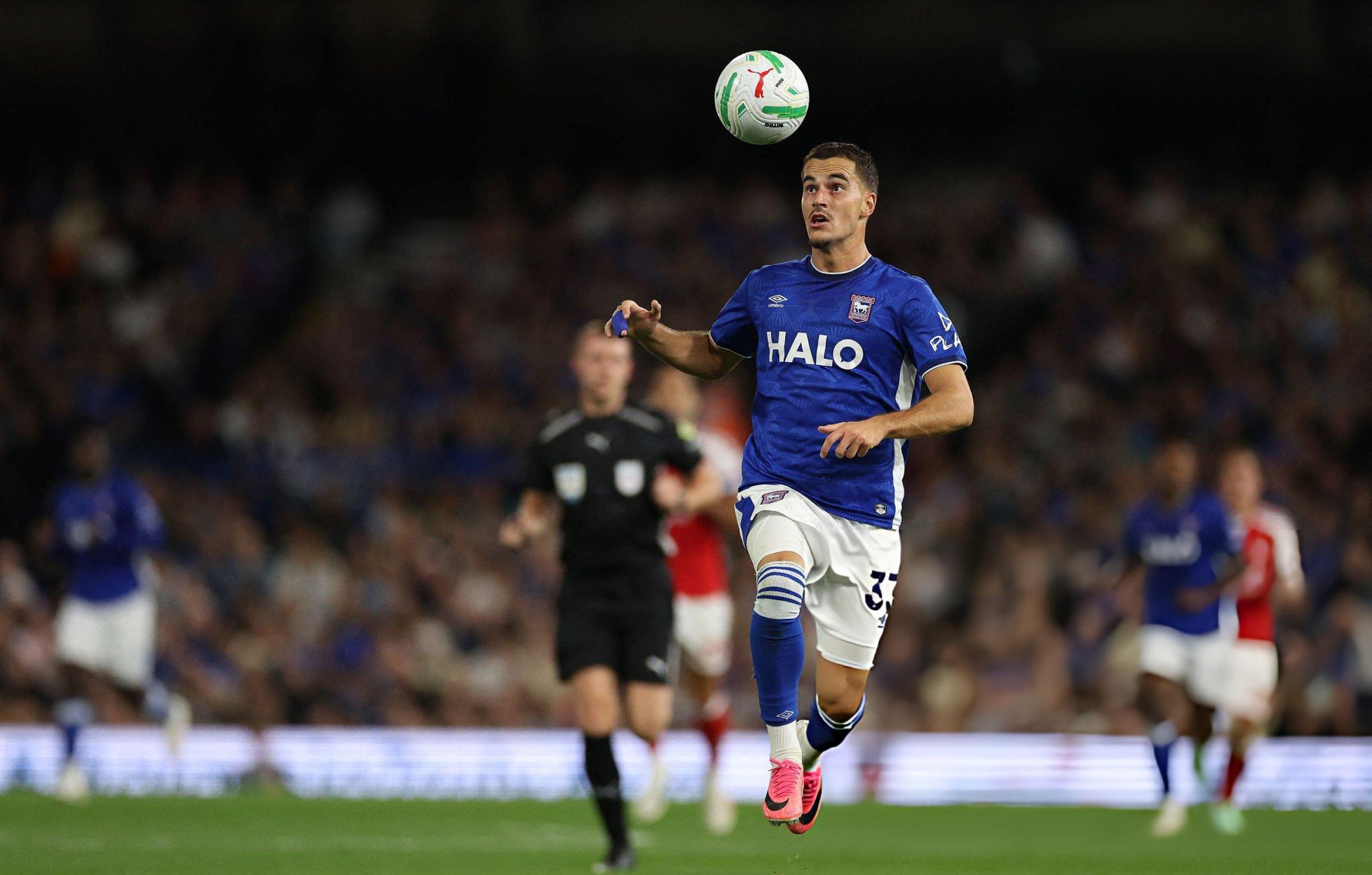 “Hakmerret” Mehmeti, shkëlqen ndaj Arsenal, gol dhe lojtari më i mirë për Ipswich (VIDEO)