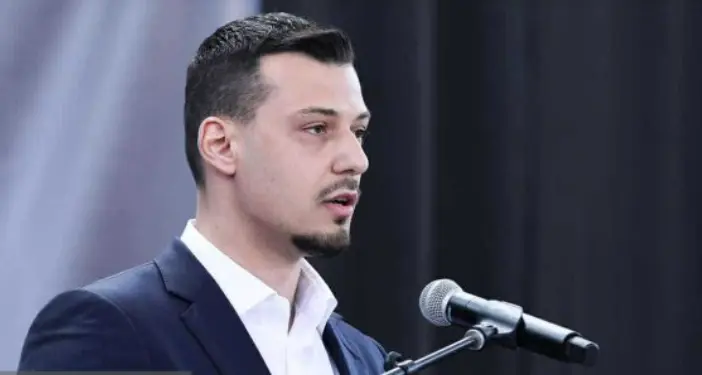 Ish-Presidenti u dënua me 25 vite burg nga Haga/ Djali i Hashim Thaçit: Beteja nuk ka mbaruar, historinë e UÇK-së nuk mund ta ndryshojë asnjë vendim