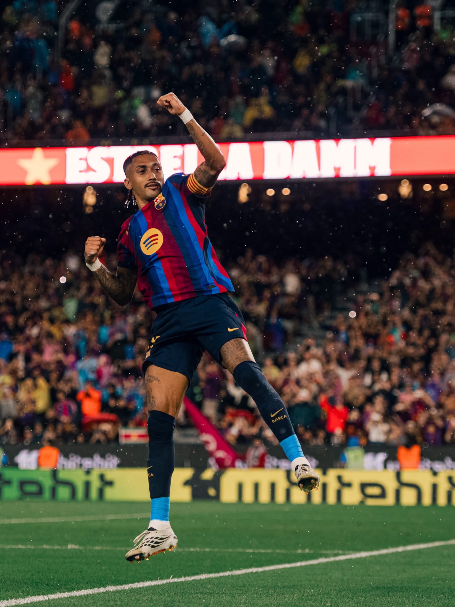 Barcelona dëfrehet me Racing, 7 gola dhe spektakël